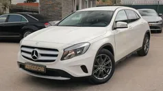 Branco Usado 2015 Mercedes GLA180 SUV | € 17.500 (Preço justo)