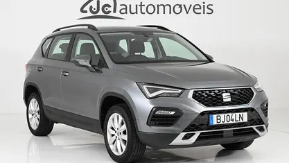 Cinza Usado 2024 Seat Ateca Style SUV | € 22.900 (Preço justo)