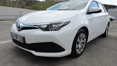 Branco Usado 2015 Toyota Auris | € 7.500 (Preço justo)