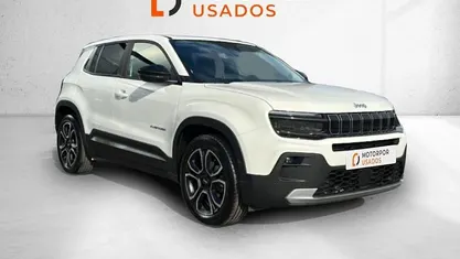 Branco Usado 2025 Jeep Avenger Summit SUV | € 24.600 (Preço justo)