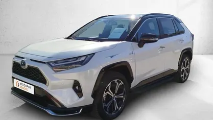 Branco Usado 2023 Toyota RAV4 Hybrid SUV | € 45.900 (Preço justo)