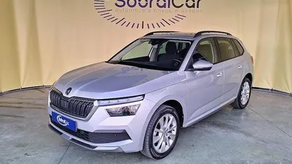 Usado Skoda Kamiq Style 110 HP (80 kW) 2023 Cinzento SUV