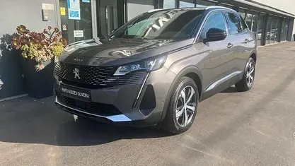 Cinzento Usado 2023 Peugeot 3008 | € 22.900 (Preço justo)