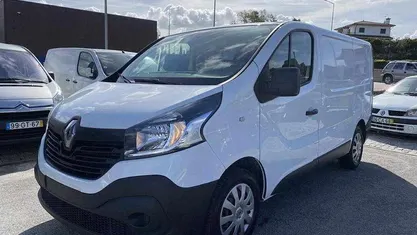 Branco Usado 2016 Renault Trafic Monovolume | € 14.980 (Bom preço)