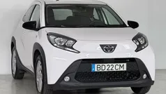Branco Usado 2023 Toyota Aygo Pulse Citadino | € 13.990 (Bom preço)