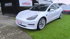 Branco Usado 2021 Tesla Model 3 Sedan | € 33.000 (Preço justo)