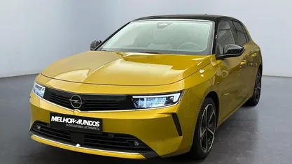 Usado Opel Astra Elegance 130 HP (95 kW) 2023 Amarelo
