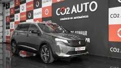 Cinzento Usado 2024 Peugeot 5008 Monovolume | € 33.900 (Preço justo)