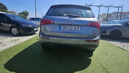 Cinza Usado 2011 Audi Q5 Premium SUV | € 13.490 (Preço justo)
