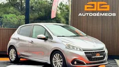 Usado 2019 Peugeot 208 Signature Sky Citadino | € 12.890 (Preço justo)