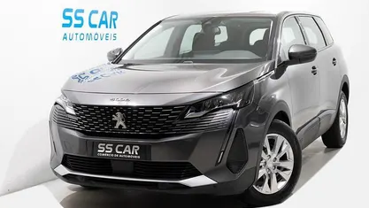 Usado Peugeot 5008 Allure 130 HP (95 kW) 2021 SUV