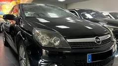 Preto Usado 2008 Opel Astra GTC | € 3.250 (Bom preço)