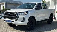 Branco Novo 2025 Toyota HiLux Pickup | € 48.990 (Preço justo)