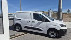 Branco Usado 2021 Peugeot Partner Monovolume | € 16.000 (Preço justo)