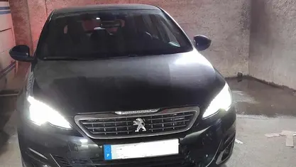 Usado 2016 Peugeot 308 Citadino | € 12.000 (Preço justo)
