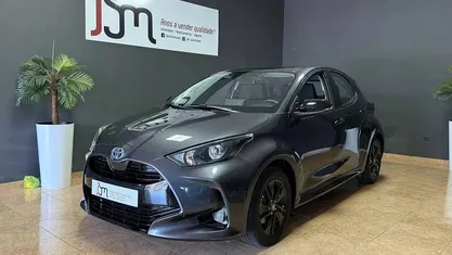 Usado Toyota Yaris Hybrid Comfort 115 HP (84 kW) 2022
