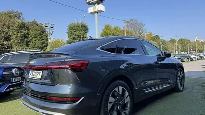 Usado 2023 Audi e-tron S-Line SUV | € 47.750 (Preço justo)