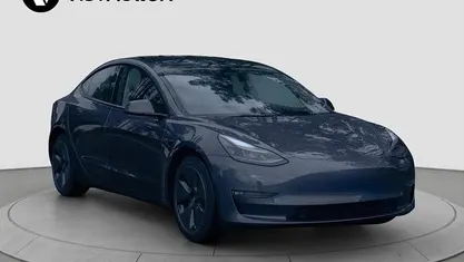 Azul Usado 2022 Tesla Model 3 Sedan | € 32.990 (Preço justo)