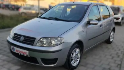 Cinzento Usado 2004 Fiat Punto Citadino | € 2.990 (Preço justo)