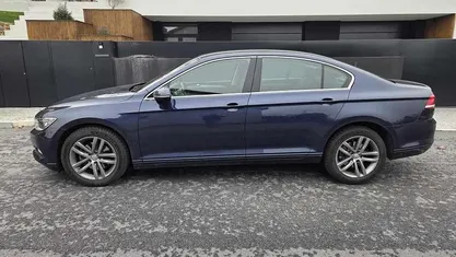 Usado VW Passat 120 HP (88 kW) 2016 Azul Sedan