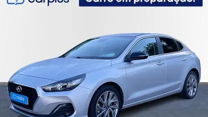 Usado Hyundai i30 Style 120 HP (88 kW) 2020 Cinza