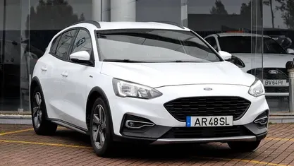 Usado Ford Focus Active X 155 HP (114 kW) 2022 Branco