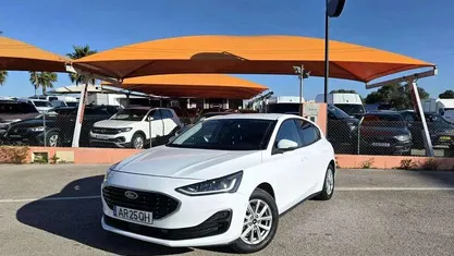 Usado Ford Focus 125 HP (91 kW) 2022 Branco Citadino