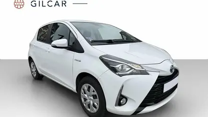 Branco Usado 2020 Toyota Yaris Hybrid Comfort | € 14.990 (Bom preço)