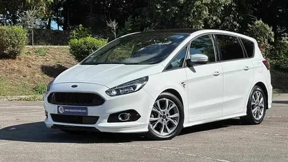 Usado Ford S-MAX ST-Line 190 HP (139 kW) 2018 Branco Monovolume