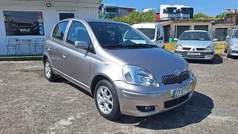 Cinza Usado 2003 Toyota Yaris Sol Citadino | € 4.500 (Preço justo)