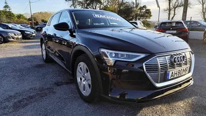 Usado 2021 Audi e-tron Advanced SUV | € 38.900 (Preço justo)