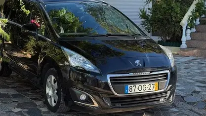 Preto Usado 2014 Peugeot 5008 Carrinha | € 12.900 (Preço justo)