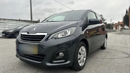 Cinzento Usado 2015 Peugeot 108 Sedan | € 5.500 (Super Preço)