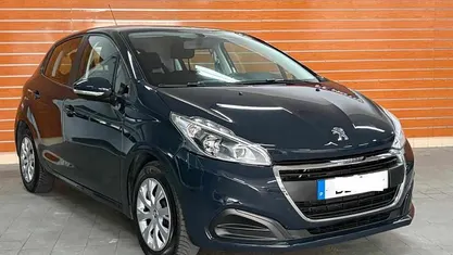 Usado 2017 Peugeot 208 Citadino | € 8.750 (Super Preço)