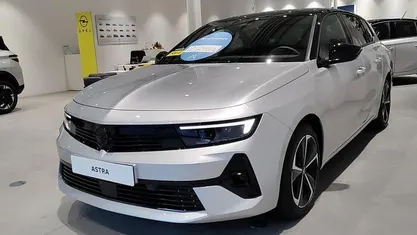 Usado 2025 Opel Astra Sport Carrinha | € 27.400 (Preço justo)