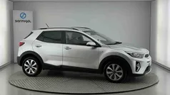 Cinzento Usado 2024 Kia Stonic SUV | € 17.990 (Preço justo)