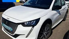 Branco Usado 2023 Peugeot e-208 Citadino | € 17.900 (Super Preço)