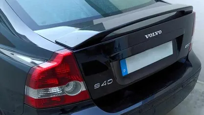 Usado Volvo S40 136 HP (100 kW) 2004 Preto Sedan