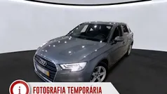 Cinza Usado 2020 Audi A3 Sportback Design Citadino | € 16.990 (Bom preço)