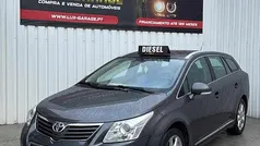 Cinzento Usado 2010 Toyota Avensis | € 9.900 (Preço justo)