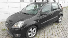 Preto Usado 2008 Ford Fiesta Citadino | € 3.350 (Bom preço)