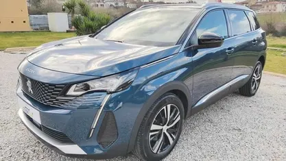 Usado Peugeot 5008 131 HP (96 kW) 2021 Monovolume