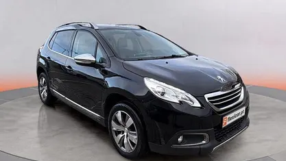 Usado Peugeot 2008 Allure 100 HP (73 kW) 2015 SUV