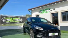 Preto Usado 2018 Ford Fiesta ST-Line Citadino | € 13.850 (Preço justo)
