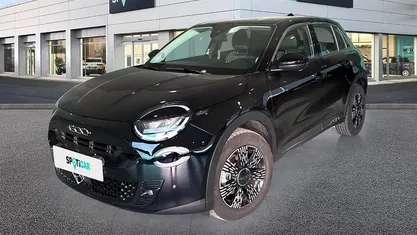 Preto Usado 2025 Fiat 600 Pop SUV | € 23.900 (Preço justo)