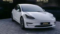 Branco Usado 2023 Tesla Model 3 Sedan | € 31.990 (Preço justo)
