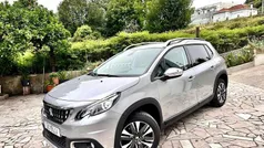 Cinzento Usado 2016 Peugeot 2008 SUV | € 11.950 (Preço justo)