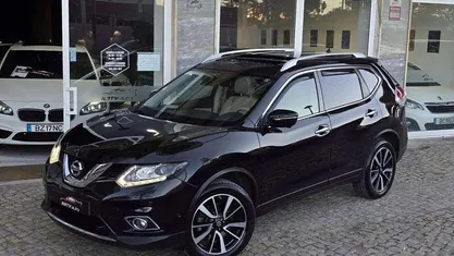 Preto Usado 2015 Nissan X-Trail Tekna SUV | € 16.950 (Preço justo)