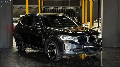 Cinzento Usado 2021 BMW iX SUV | € 36.990 (Preço justo)