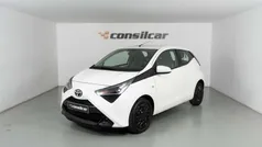 Branco Usado 2021 Toyota Aygo Connect Style Citadino | € 11.680 (Bom preço)